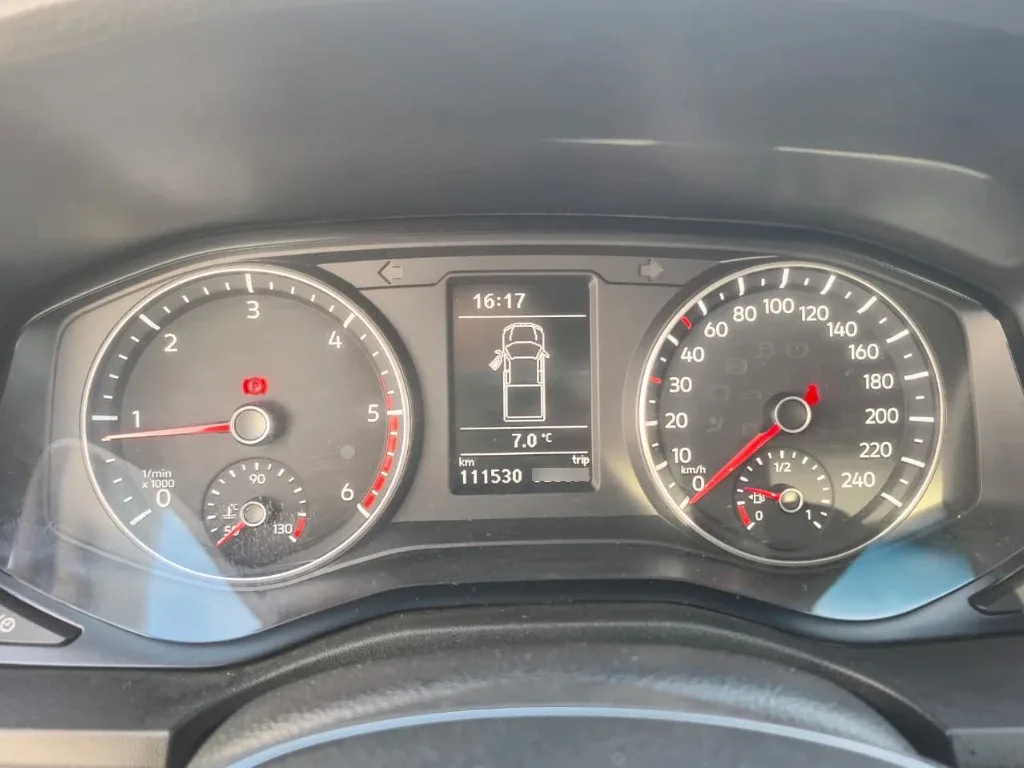 Volkswagen Amarok Dcab Tdi 4x4 Trendline 2.0 año 2023