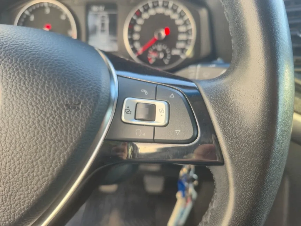Volkswagen Amarok Dcab Tdi 4x4 Trendline 2.0 año 2023
