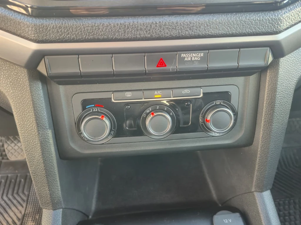 Volkswagen Amarok Dcab Tdi 4x4 Trendline 2.0 año 2023