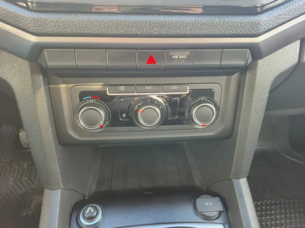 Volkswagen Amarok Dcab Tdi 4x4 Trendline 2.0 año 2023