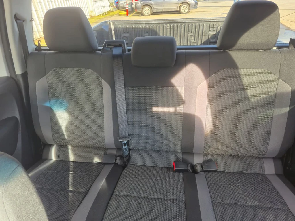 Volkswagen Amarok Dcab Tdi 4x4 Trendline 2.0 año 2023