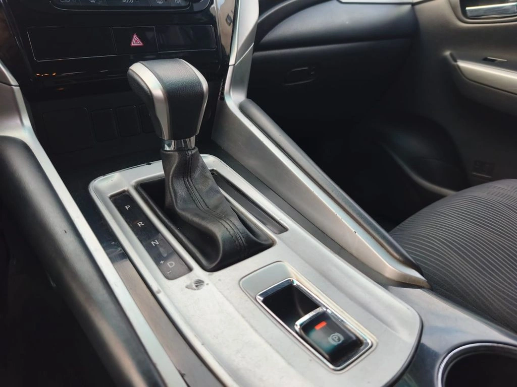 Mitsubishi Montero Sport 2.4 Aut 4x2 Diesel año 2020