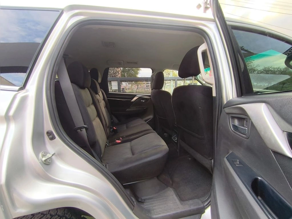 Mitsubishi Montero Sport 2.4 Aut 4x2 Diesel año 2020