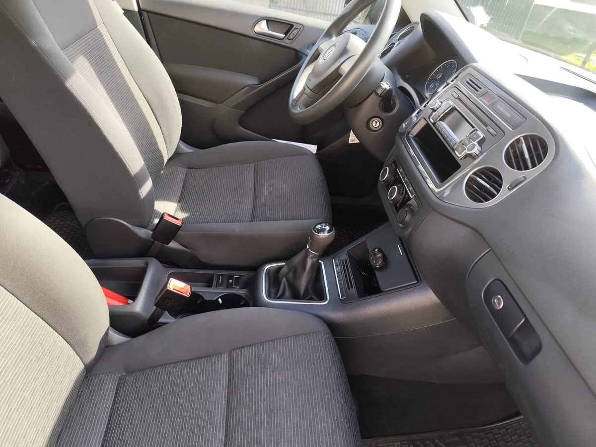 VOLKSWAGEN TIGUAN 1.4 Fl Comf. Tsi 4x2 Mt año 2015