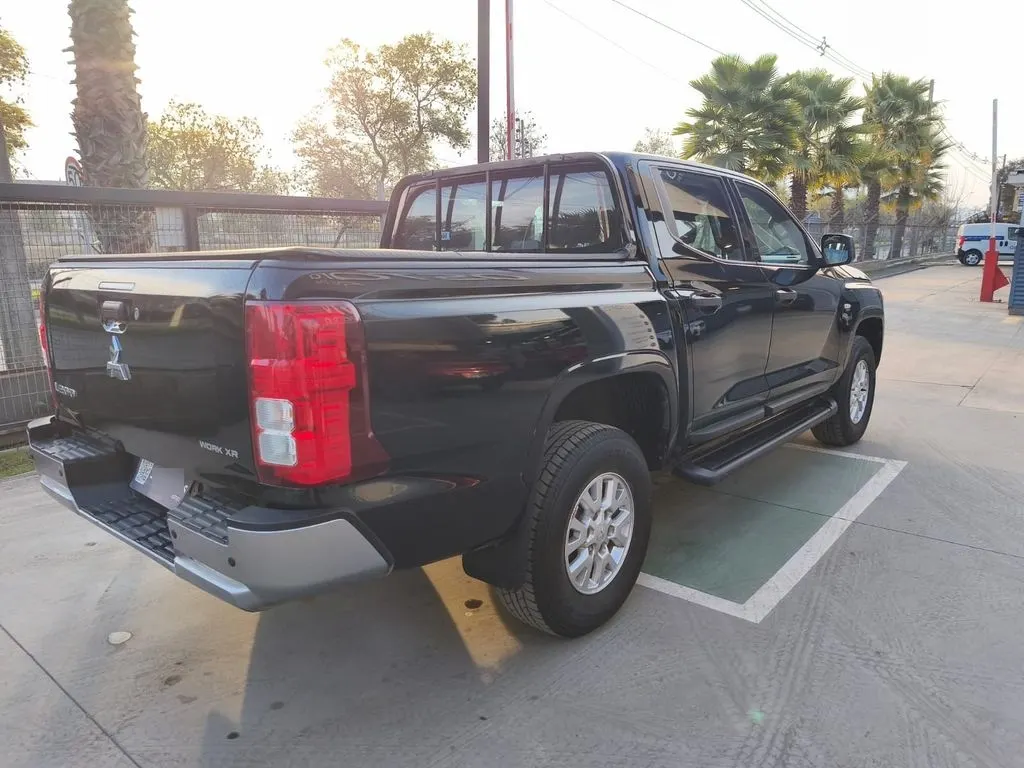 Mitsubishi L200 Work Xr 2.4 4x2 Mt año 2025
