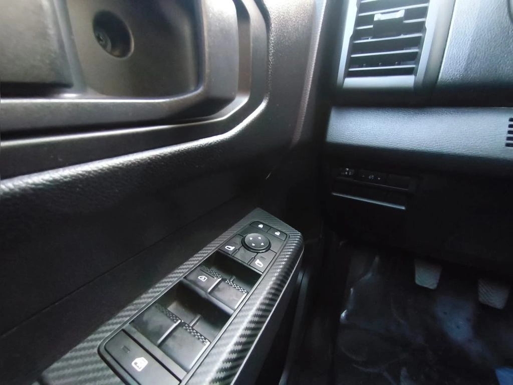 Mitsubishi L200 Work Xr 2.4 4x2 Mt año 2025