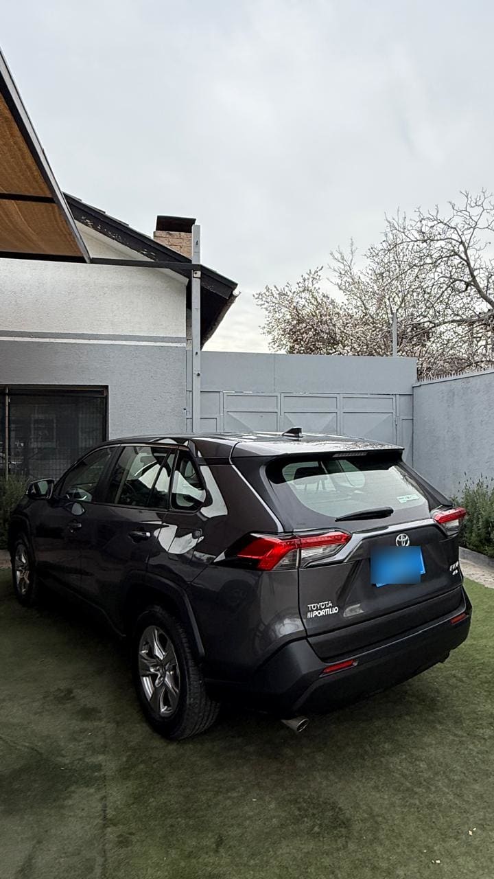 Toyota Rav4 2.0 Le 4x4 Mt 5p. año 2022