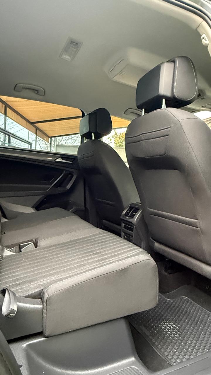 Volkswagen Tiguan 1.4 Tsi Comfortline 4x2 150 Hp At 5p. año 2022