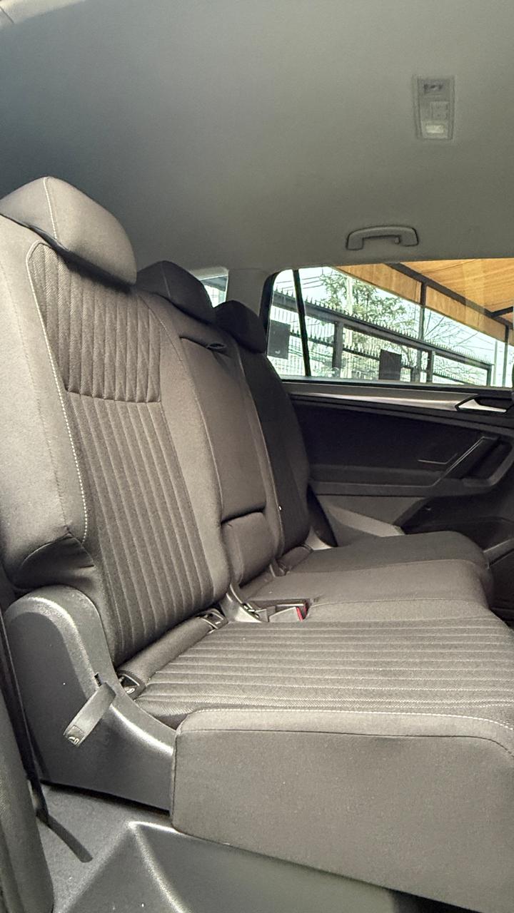 Volkswagen Tiguan 1.4 Tsi Comfortline 4x2 150 Hp At 5p. año 2022