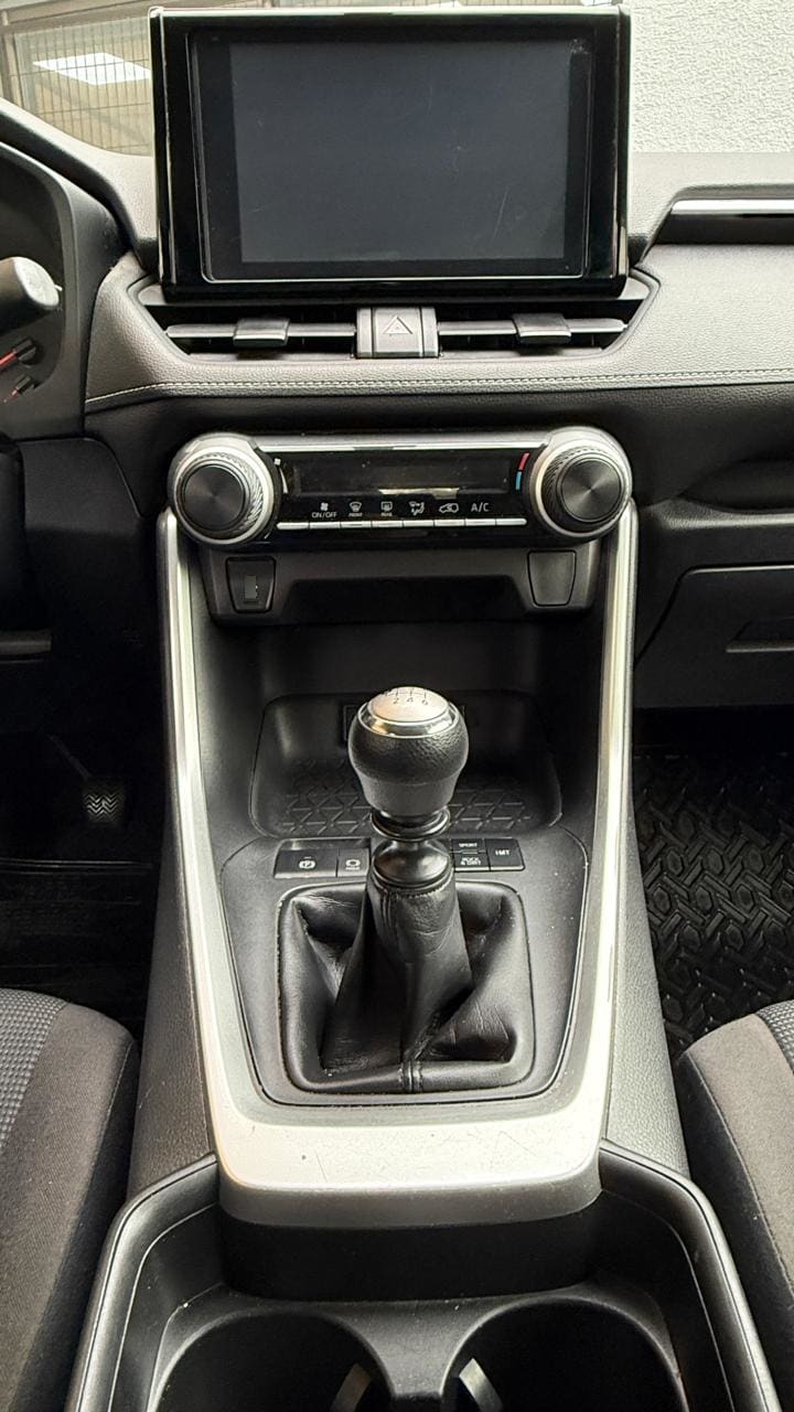Toyota Rav4 2.0 Le 4x4 Mt 5p. año 2022