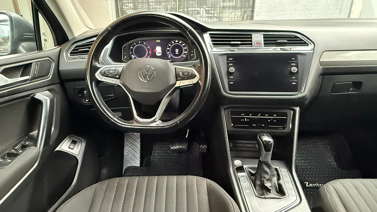 Volkswagen Tiguan 1.4 Tsi Comfortline 4x2 150 Hp At 5p. año 2022