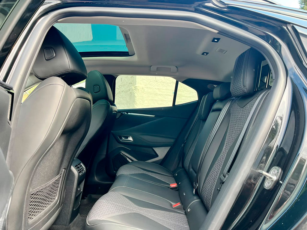 DS Automobiles Ds 4 Cross Bluehdi 1.5 Aut año 2023