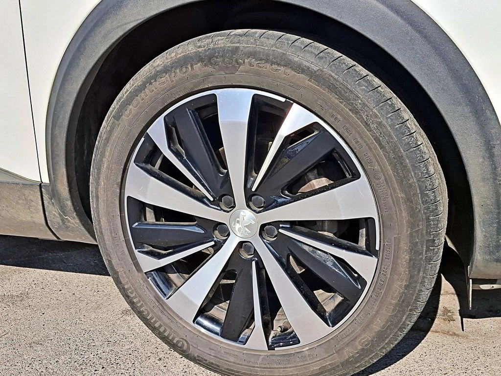 Peugeot 5008 1.6 Allure At año 2024