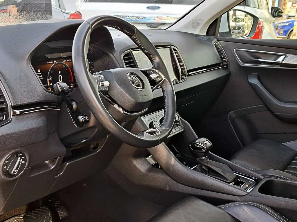 Skoda Karoq 1.4 Tsi Ambition At año 2024