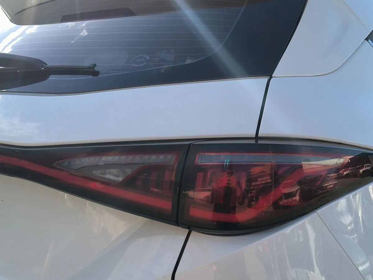 JAC Js8 1.5 Comfort Ce 4x2 6mt 5p año 2023