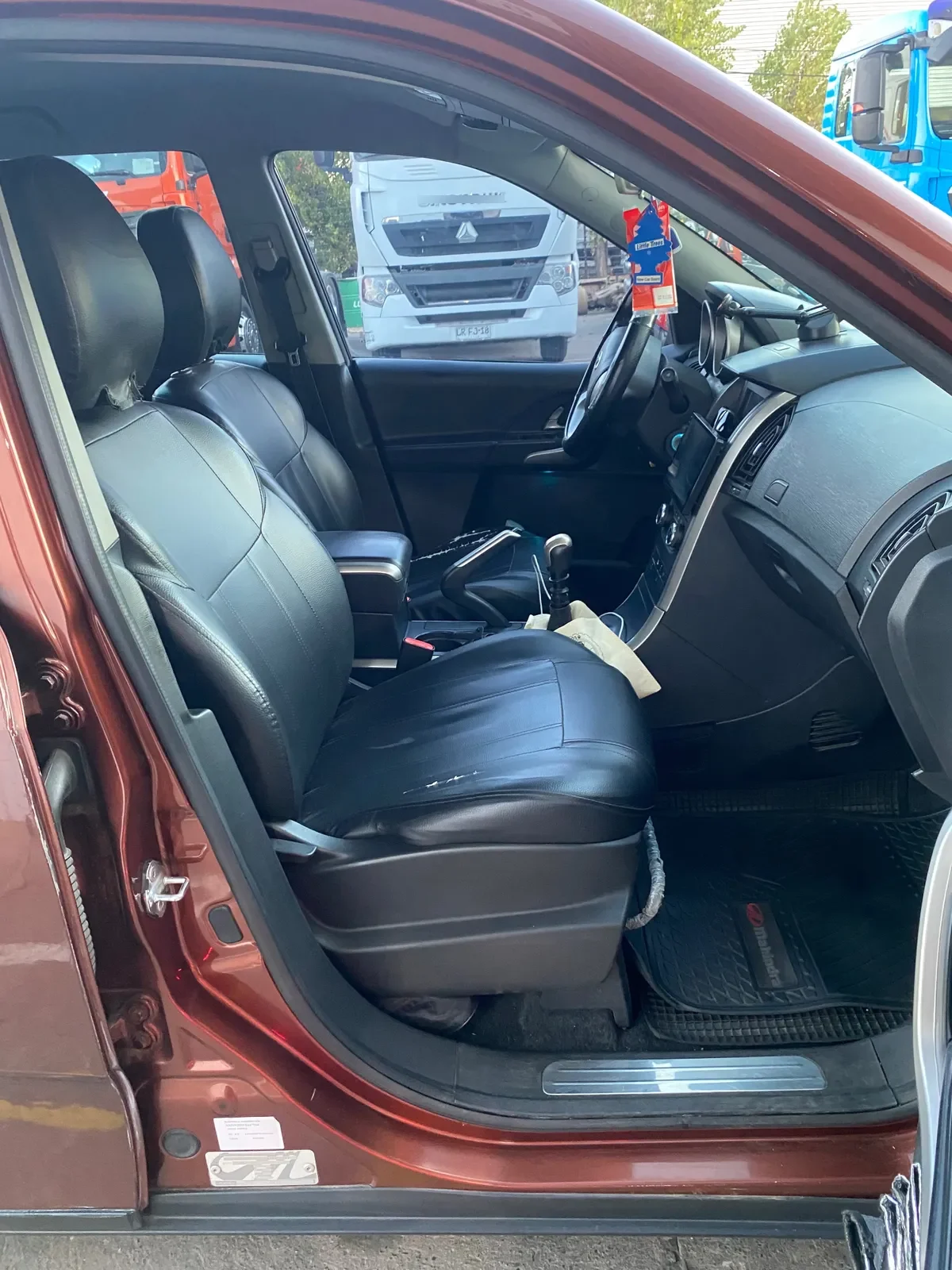 MAHINDRA XUV500 2.2 Fl Gas At Base At 4x2 Diesel año 2020