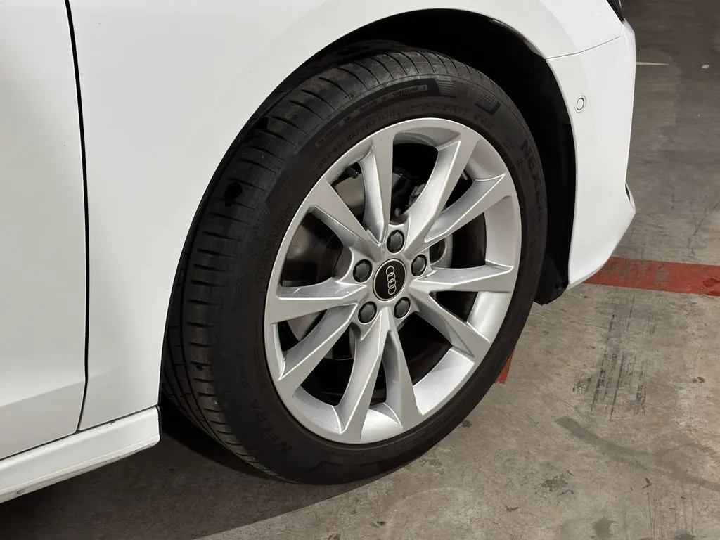 Audi A3 1.4 Tfsi 35 Sportback 4x2 At 5p año 2025