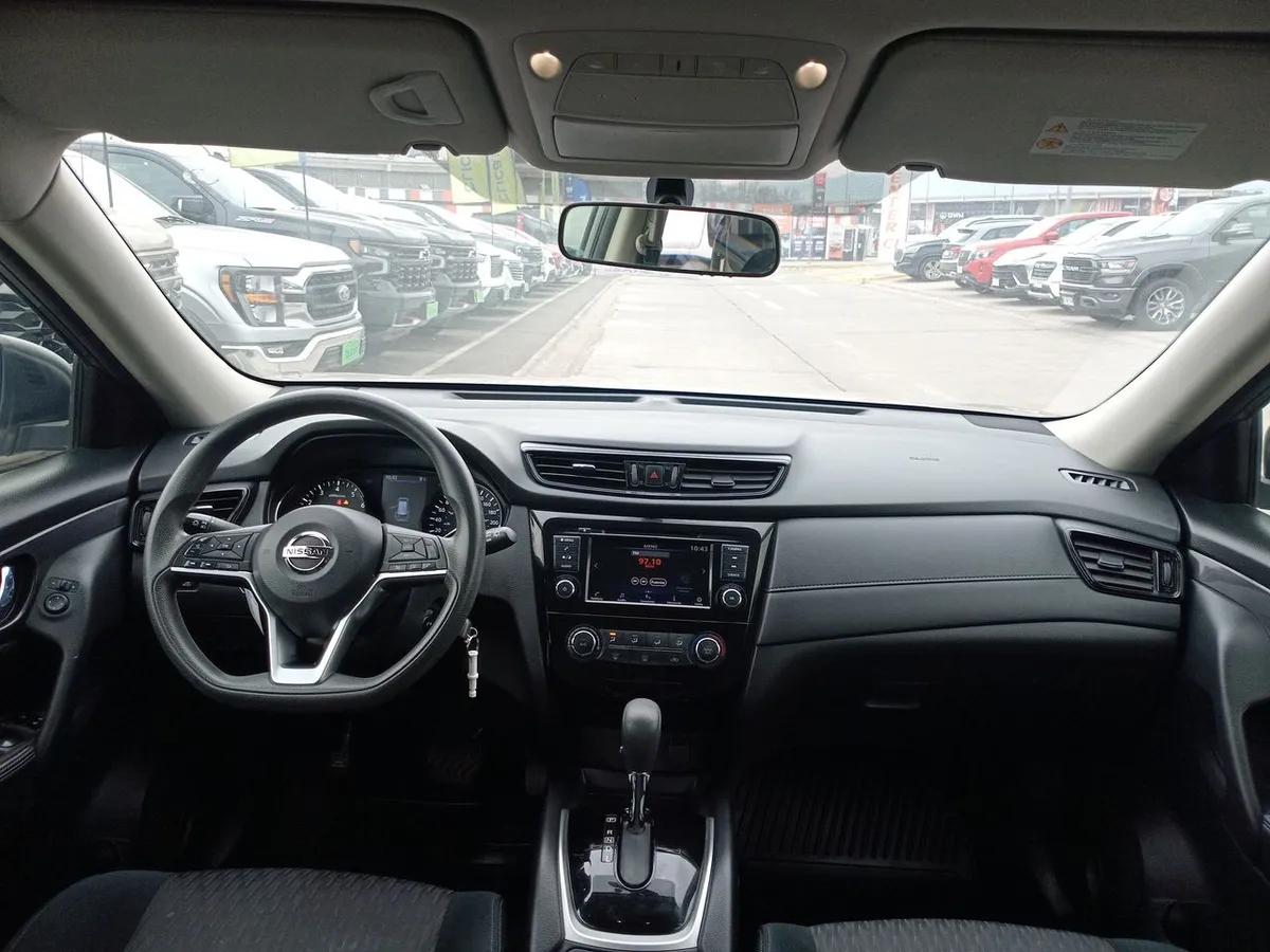 Nissan X-Trail 2.5 Sense Mc 4x2 Cvt At 5p año 2022