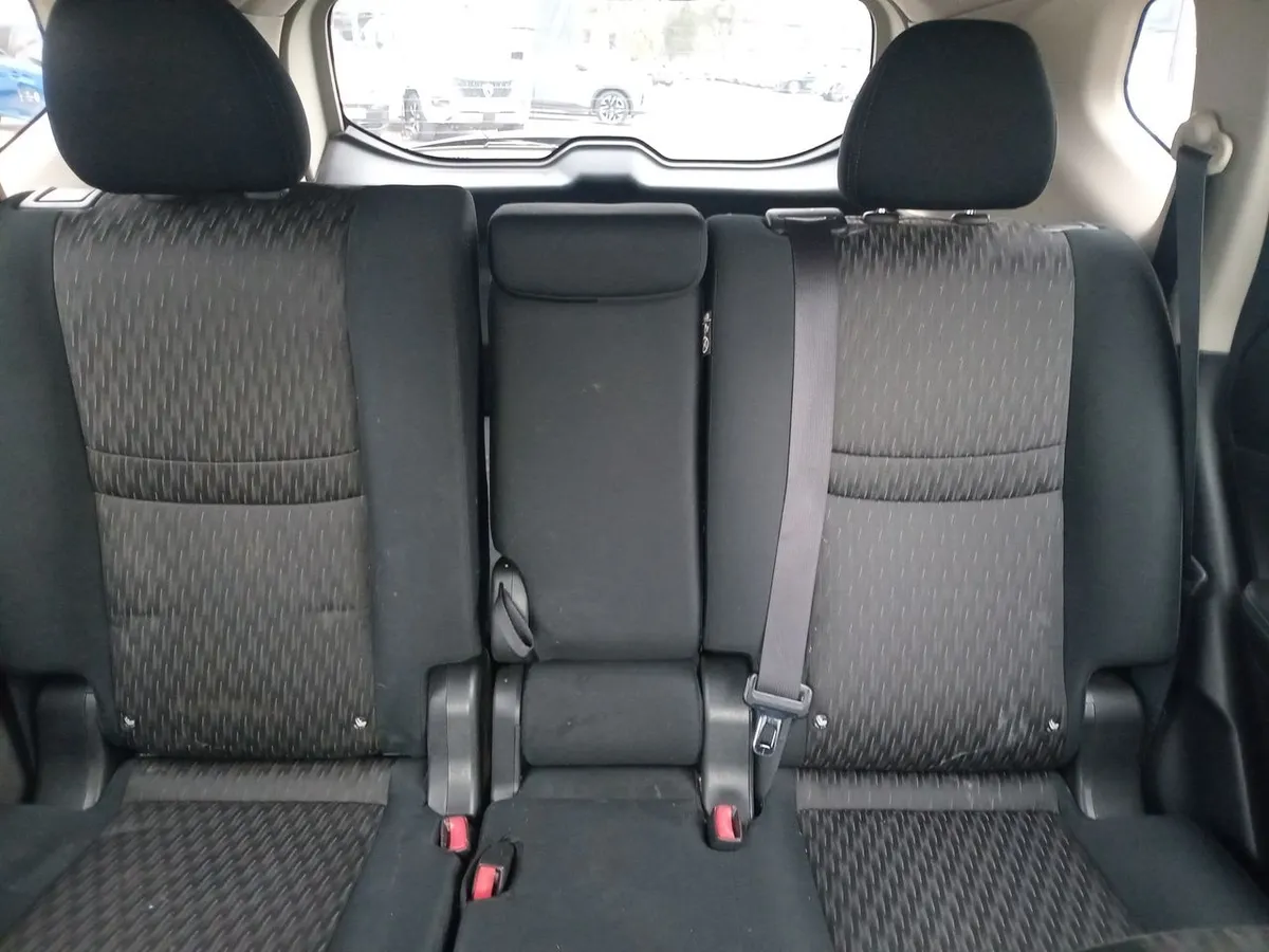 Nissan X-Trail 2.5 Sense Mc 4x2 Cvt At 5p año 2022
