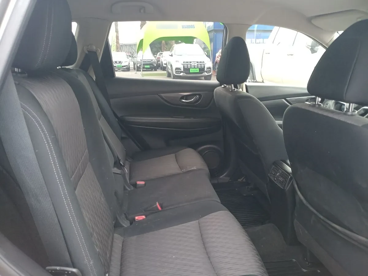 Nissan X-Trail 2.5 Sense Mc 4x2 Cvt At 5p año 2022