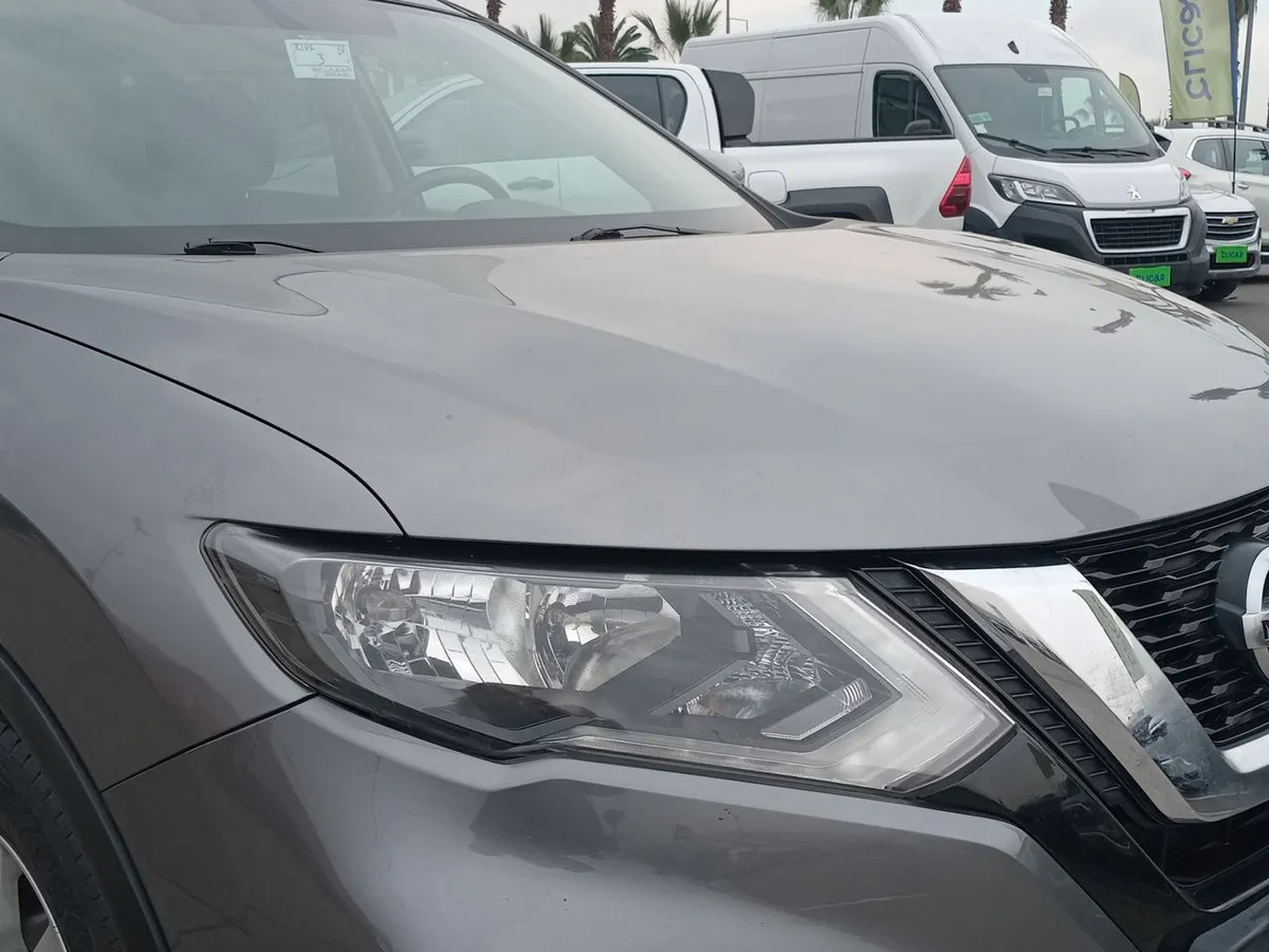 Nissan X-Trail 2.5 Sense Mc 4x2 Cvt At 5p año 2022