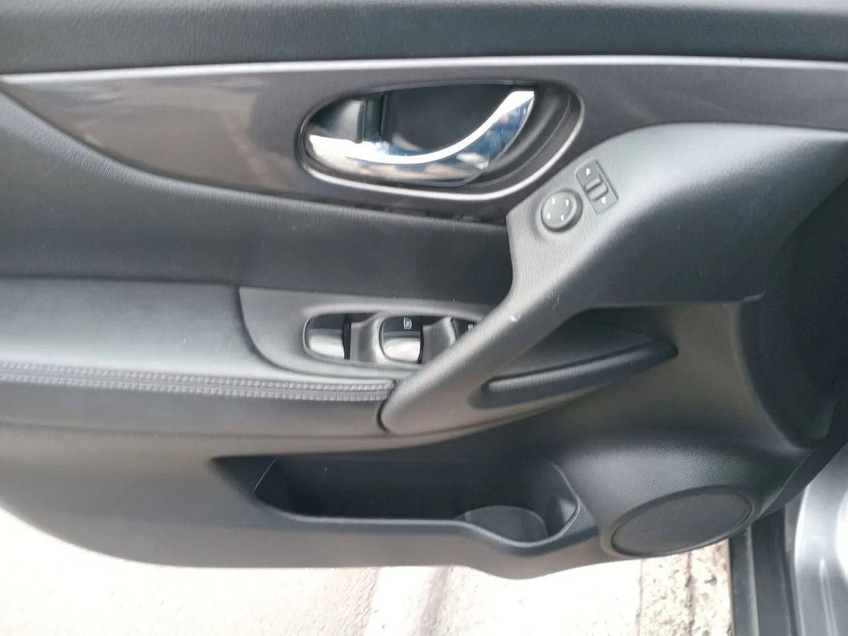 Nissan X-Trail 2.5 Sense Mc 4x2 Cvt At 5p año 2022
