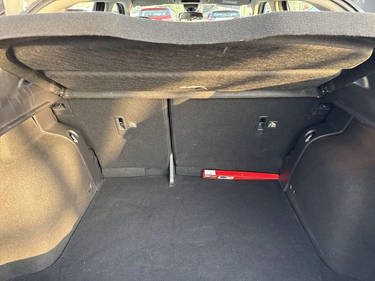Nissan Kicks 1.6 Exclusive Rock Edition 4x2 Cvt At 5p año 2024