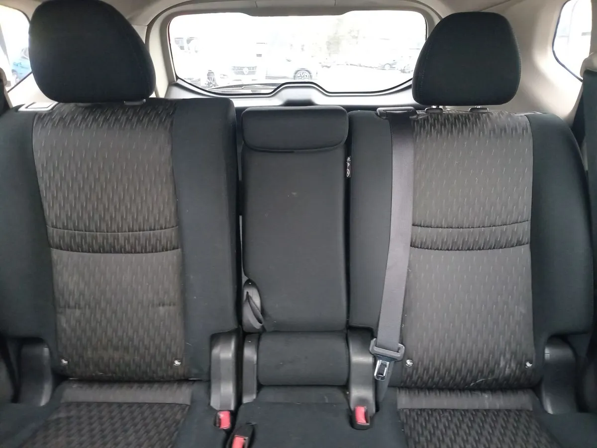 Nissan X-Trail 2.5 Sense Mc 4x2 Cvt At 5p año 2022