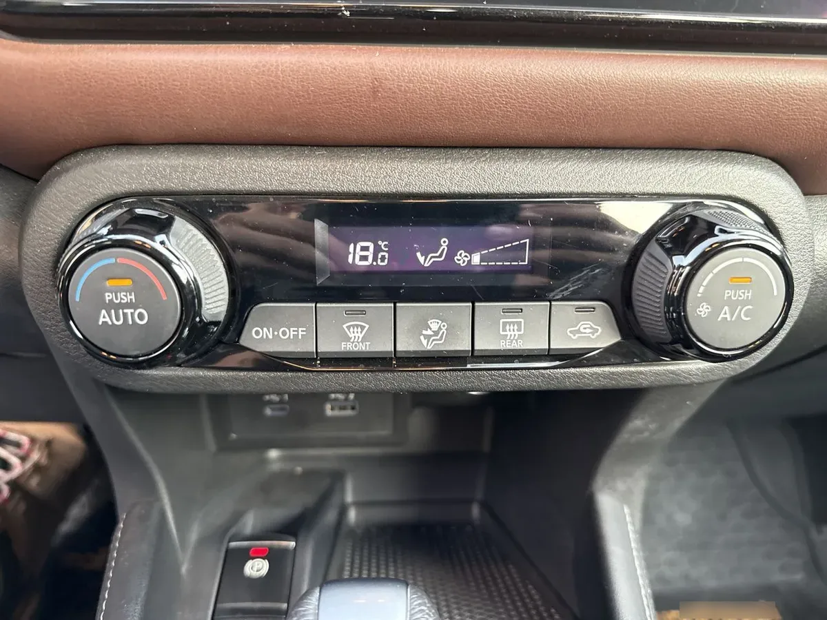 Nissan Kicks 1.6 Exclusive Rock Edition 4x2 Cvt At 5p año 2024