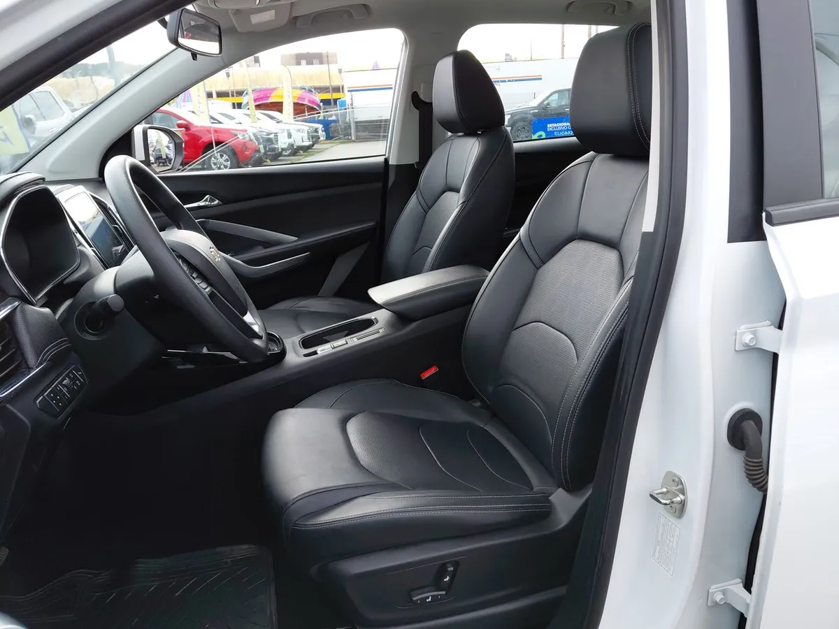 Chevrolet Captiva 1.5t Premier R 4x2 Cvt At 5p año 2025