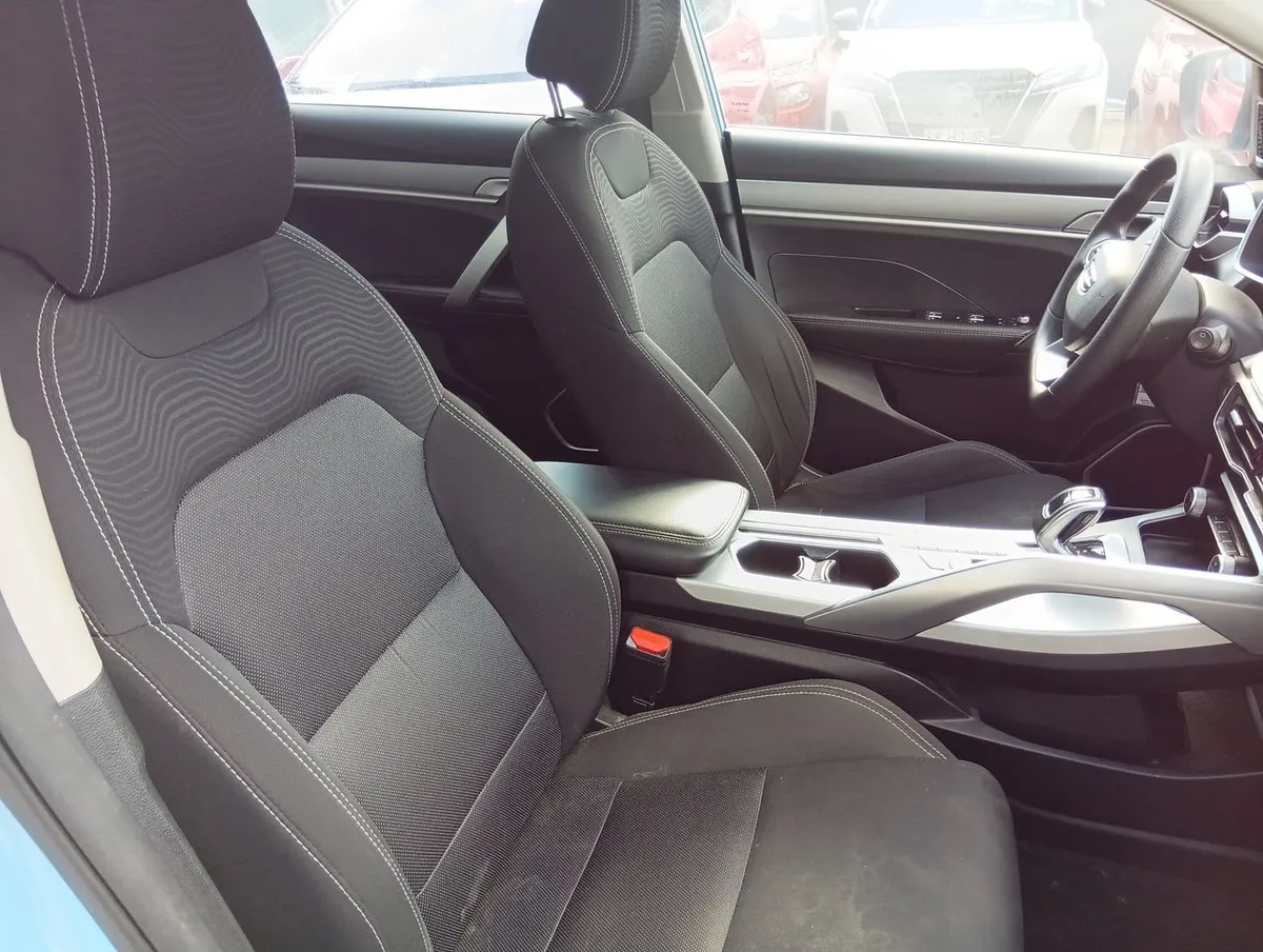 Geely Coolray 1.5 Comfort 4x2 At 5p año 2022