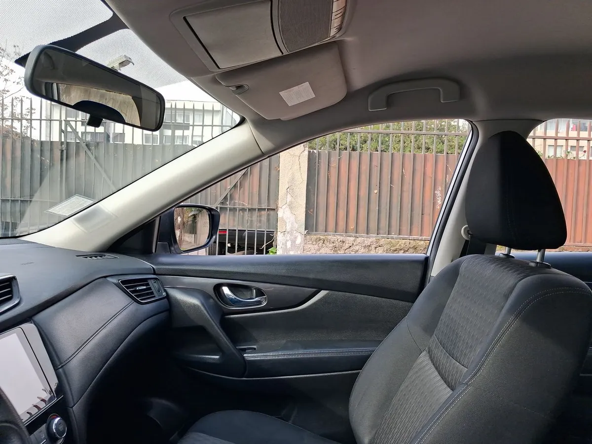 Nissan X-Trail 2.5 Sense 4x2 2row Cvt At 5p año 2019