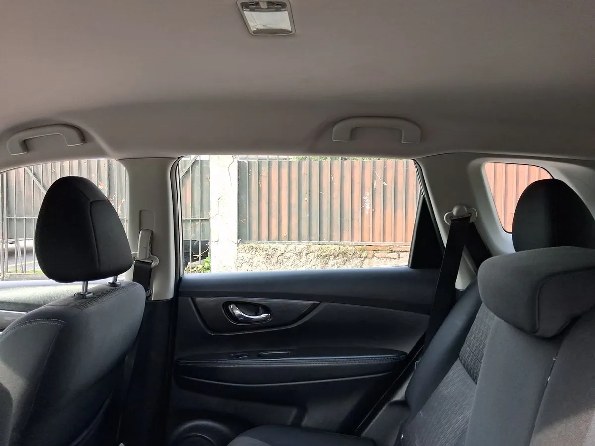 Nissan X-Trail 2.5 Sense 4x2 2row Cvt At 5p año 2019