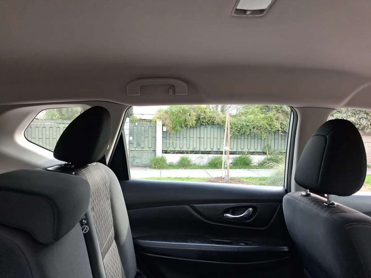 Nissan X-Trail 2.5 Sense 4x2 2row Cvt At 5p año 2019