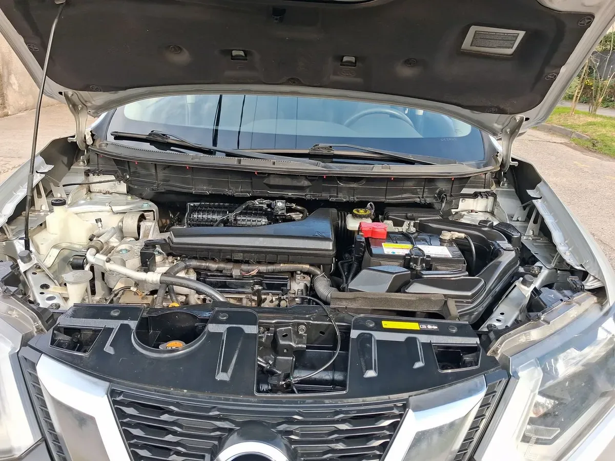 Nissan X-Trail 2.5 Sense 4x2 2row Cvt At 5p año 2019