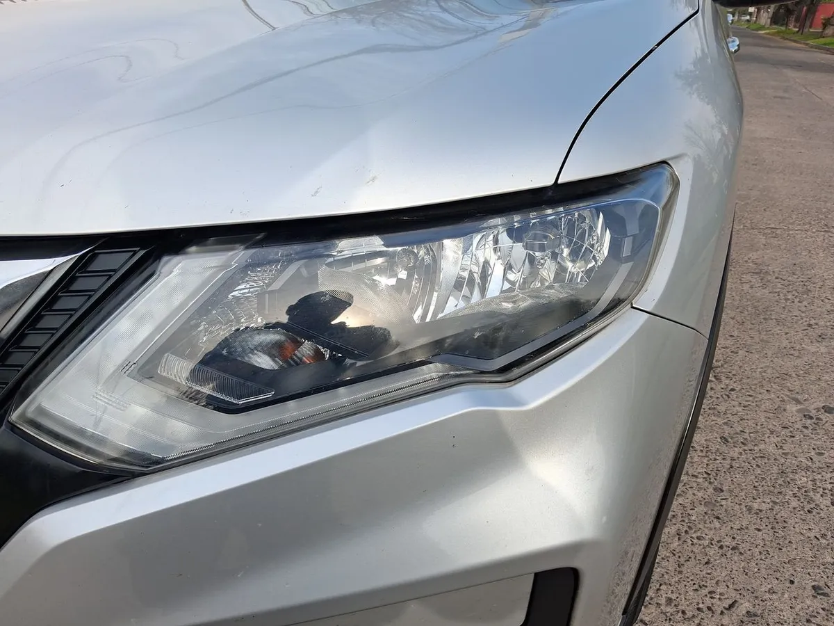 Nissan X-Trail 2.5 Sense 4x2 2row Cvt At 5p año 2019