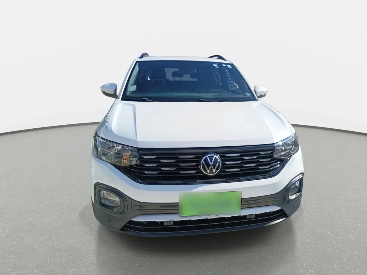 Volkswagen T-Cross 1.0 Tsi Comfortline 4x2 Mt5 5p año 2023