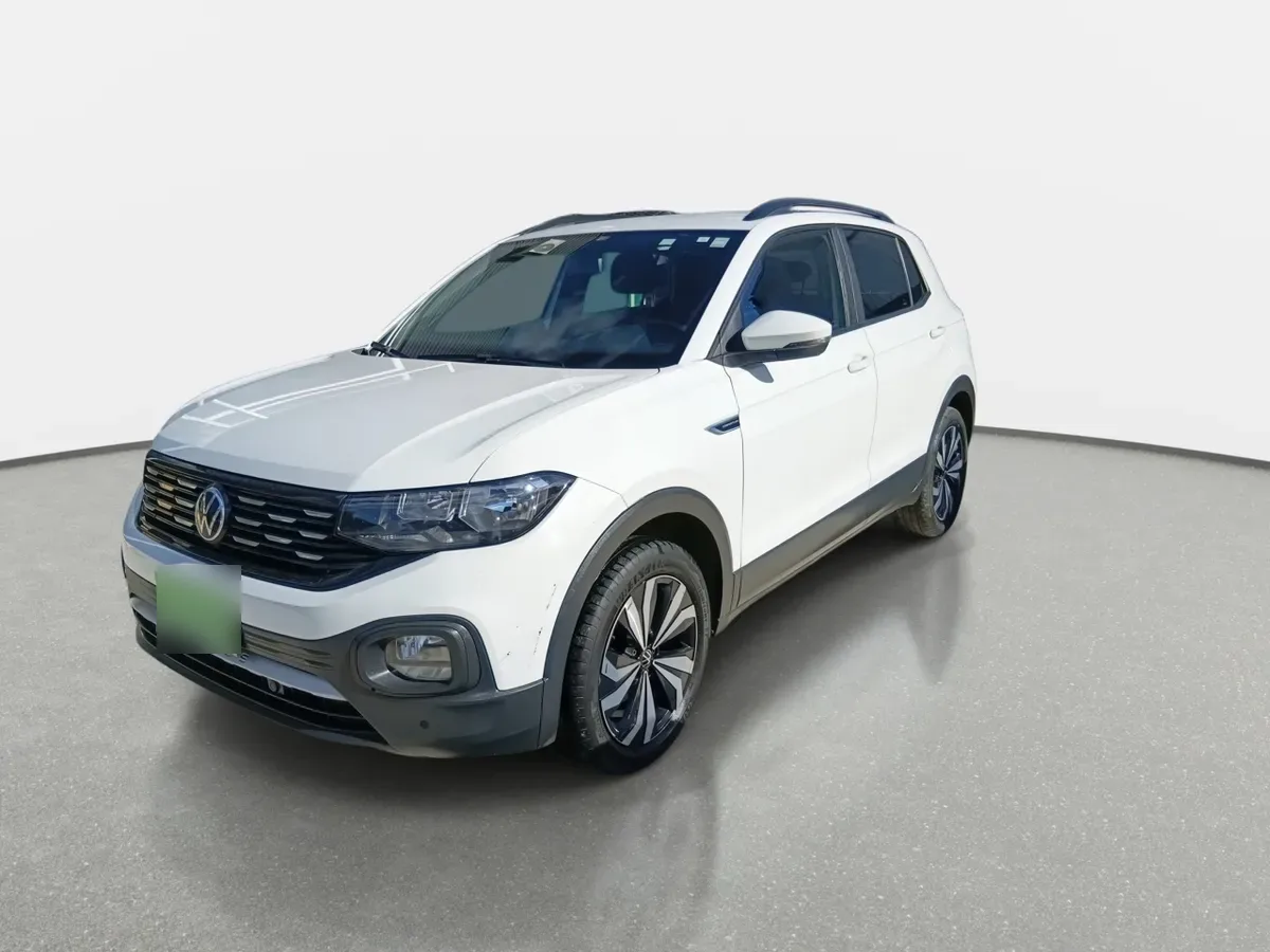 Volkswagen T-Cross 1.0 Tsi Comfortline 4x2 Mt5 5p año 2023