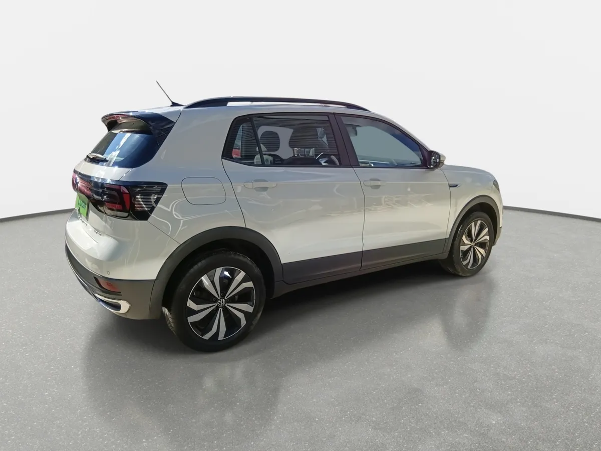 Volkswagen T-Cross 1.0 Tsi Comfortline 4x2 Mt5 5p año 2023