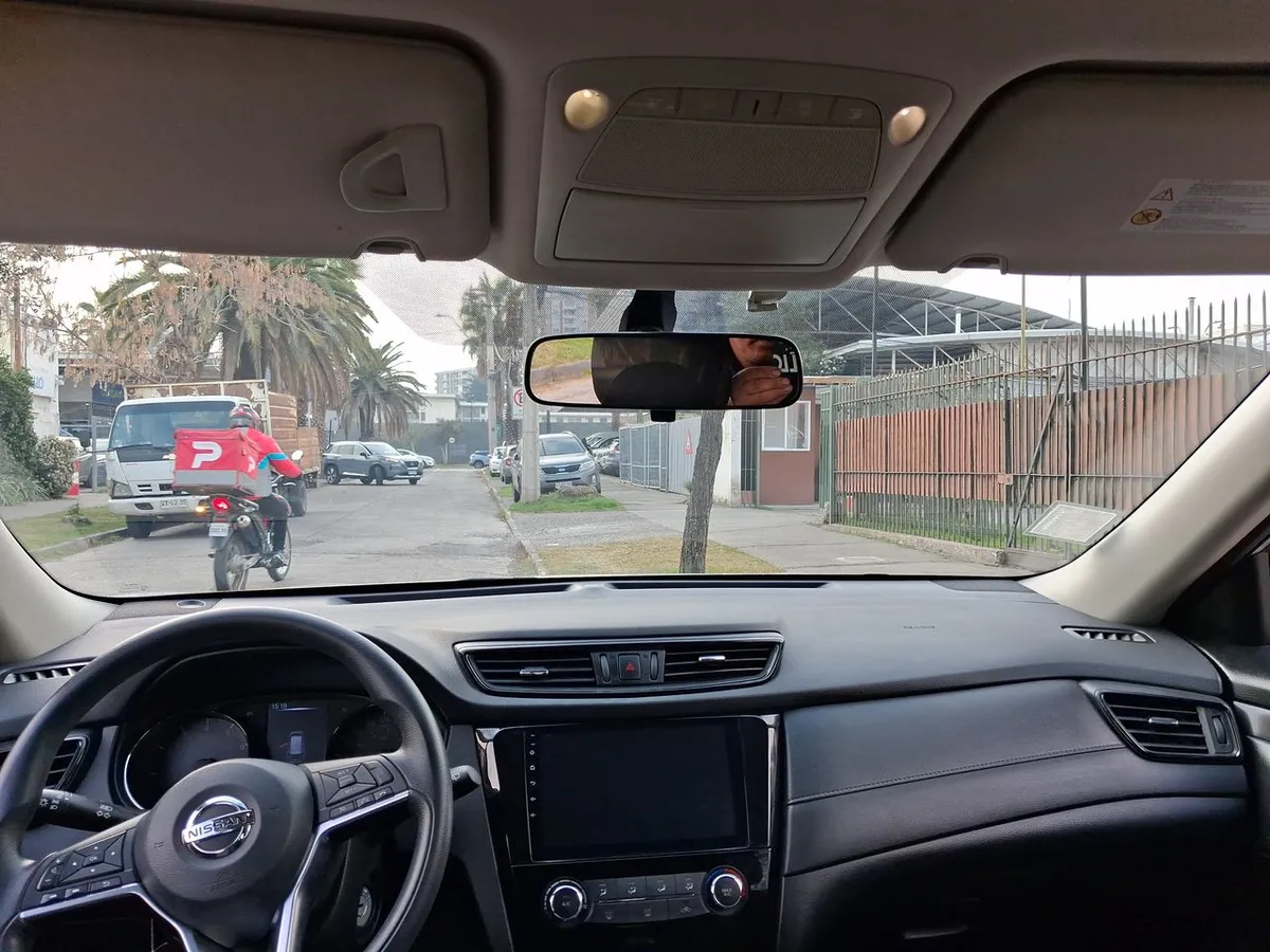 Nissan X-Trail 2.5 Sense 4x2 2row Cvt At 5p año 2019