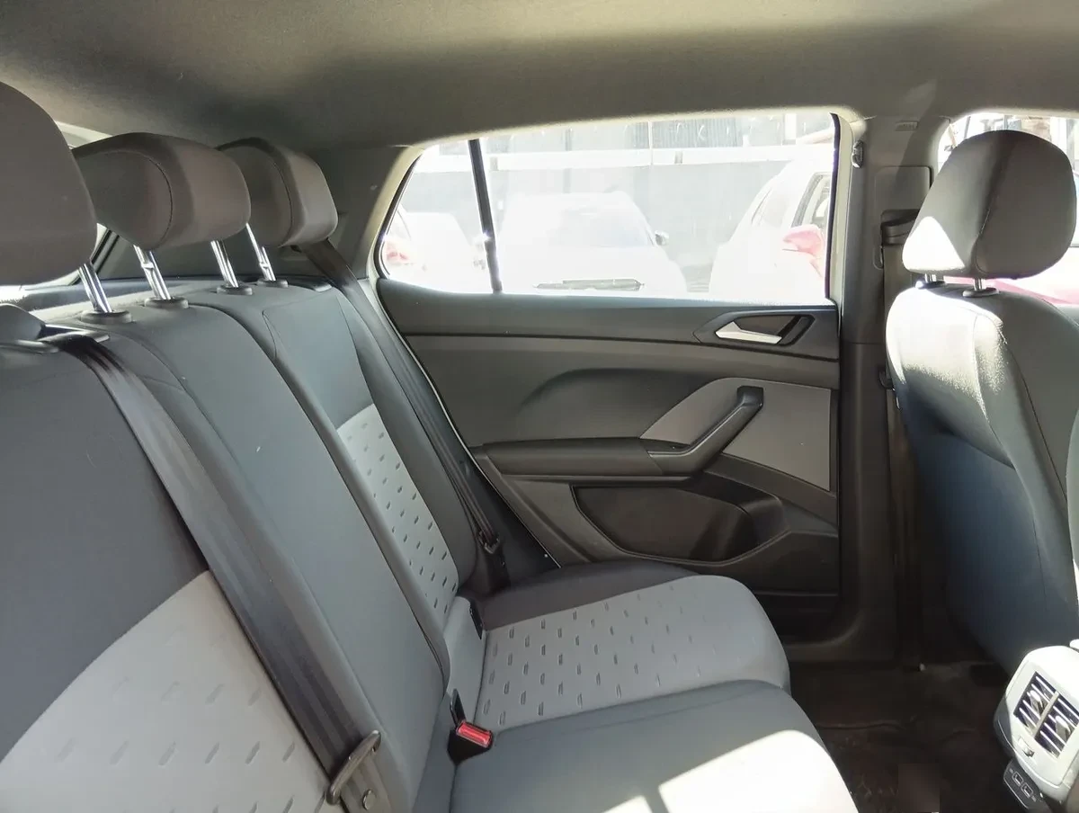 Volkswagen T-Cross 1.0 Tsi Comfortline 4x2 Mt5 5p año 2023