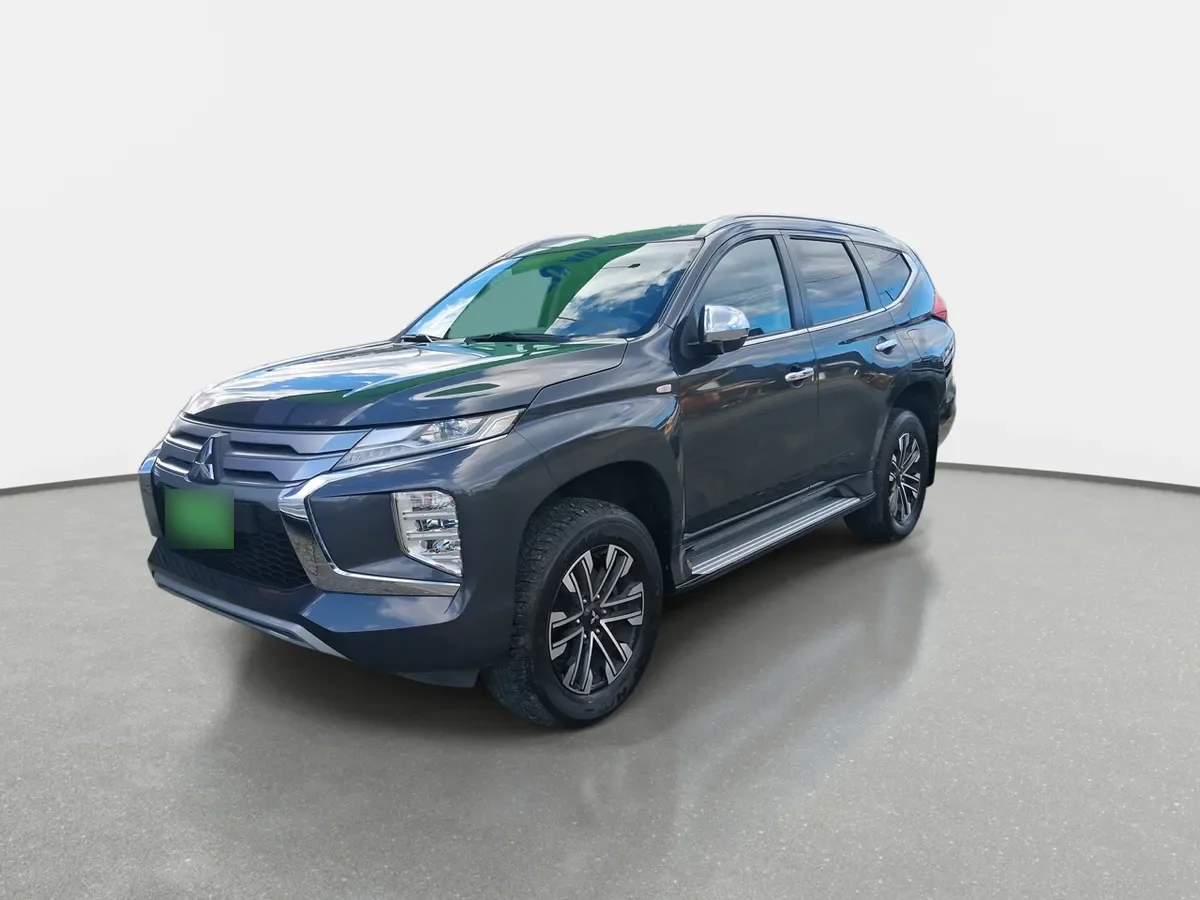 Mitsubishi Montero Sport 3.0 4x2 At 5p año 2024