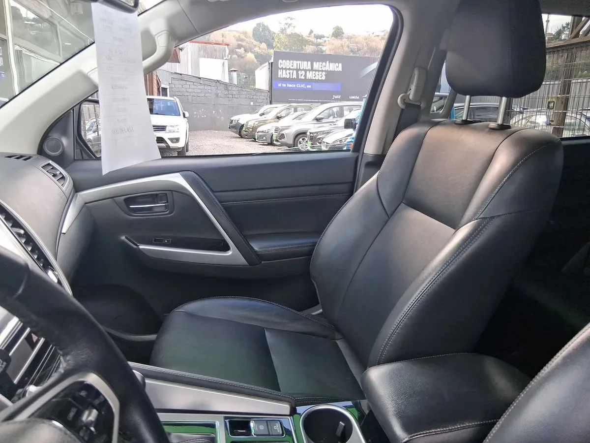Mitsubishi Montero Sport 3.0 4x2 At 5p año 2024