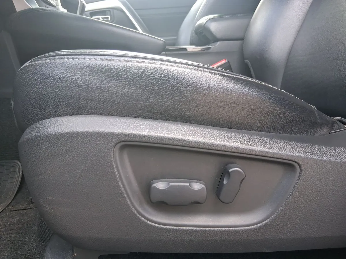 Mitsubishi Montero Sport 3.0 4x2 At 5p año 2024