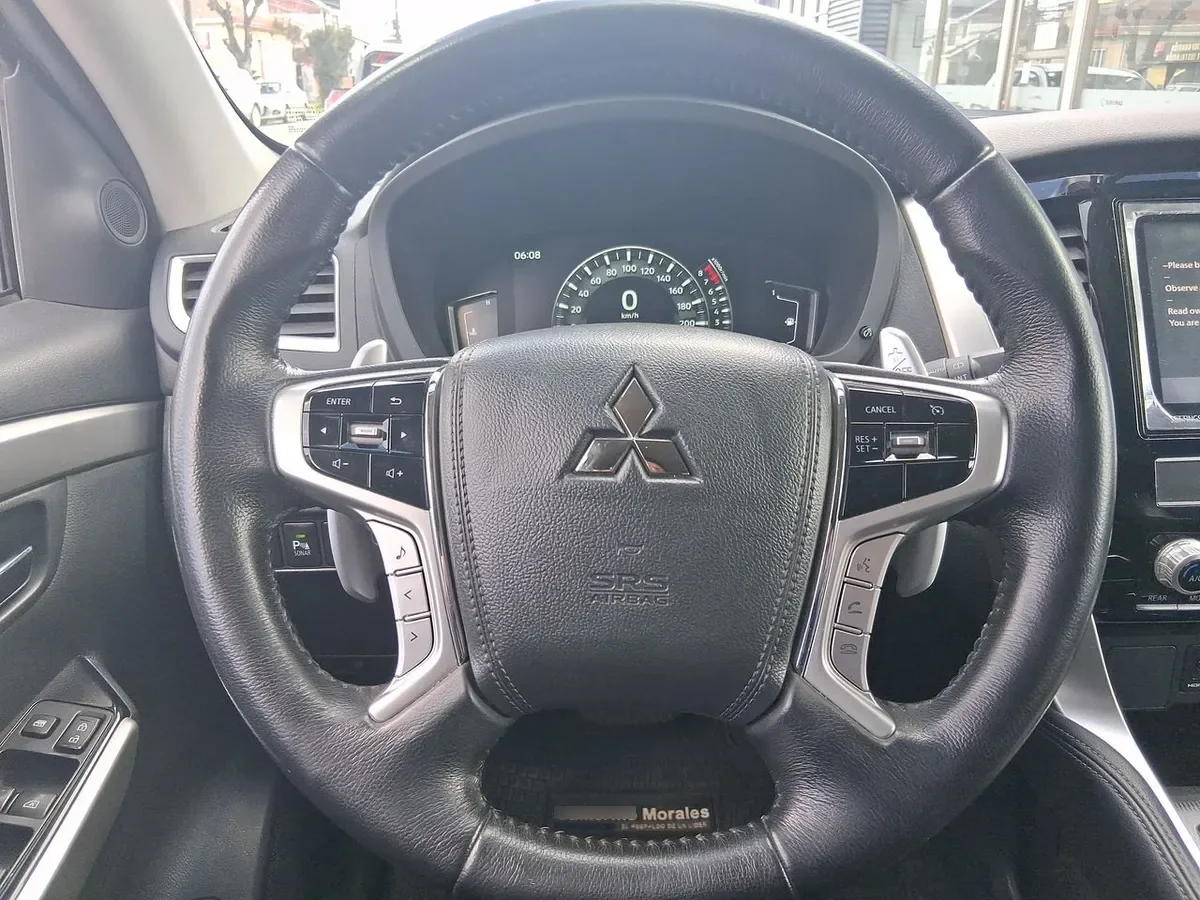 Mitsubishi Montero Sport 3.0 4x2 At 5p año 2024
