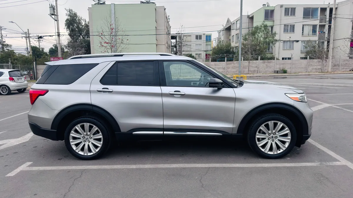 Ford Explorer 2.3 Limited Ecoboost At 4x4 año 2022