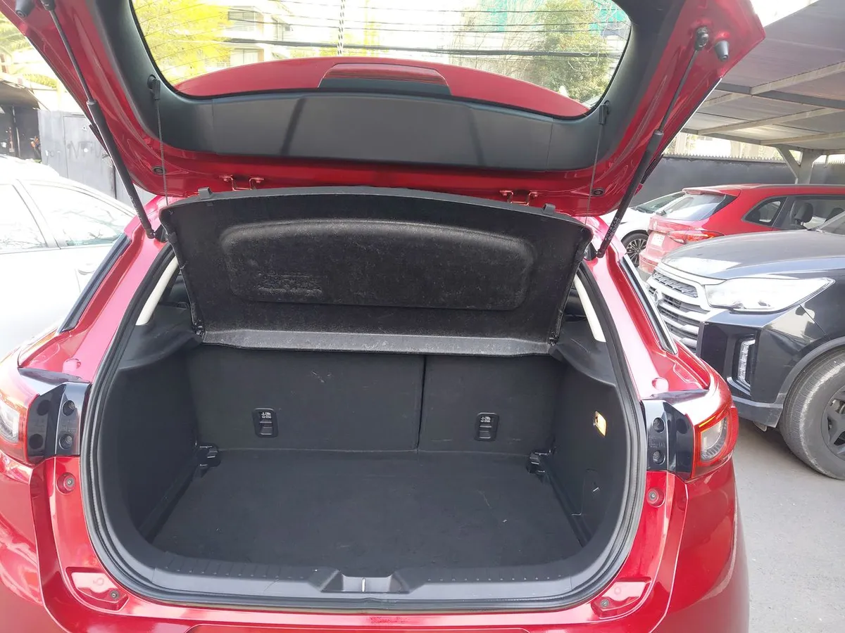 Mazda Cx-3 2.0 Core 4x2 6at 5p año 2024