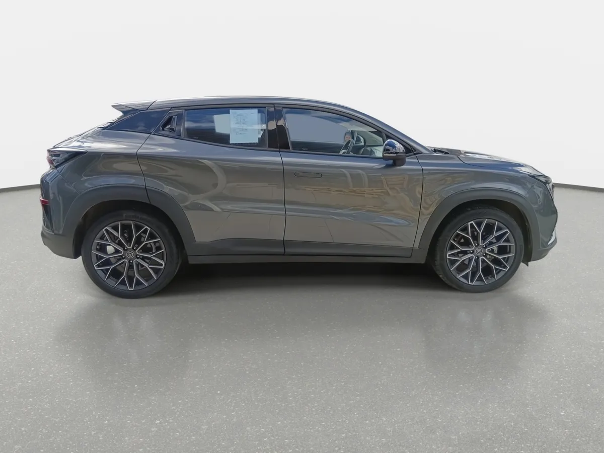 Changan Uni-T 1.5 Luxury 4x2 At 5p año 2024
