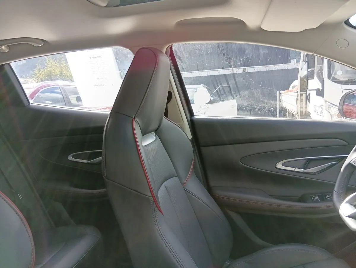 Changan Uni-T 1.5 Luxury 4x2 At 5p año 2024