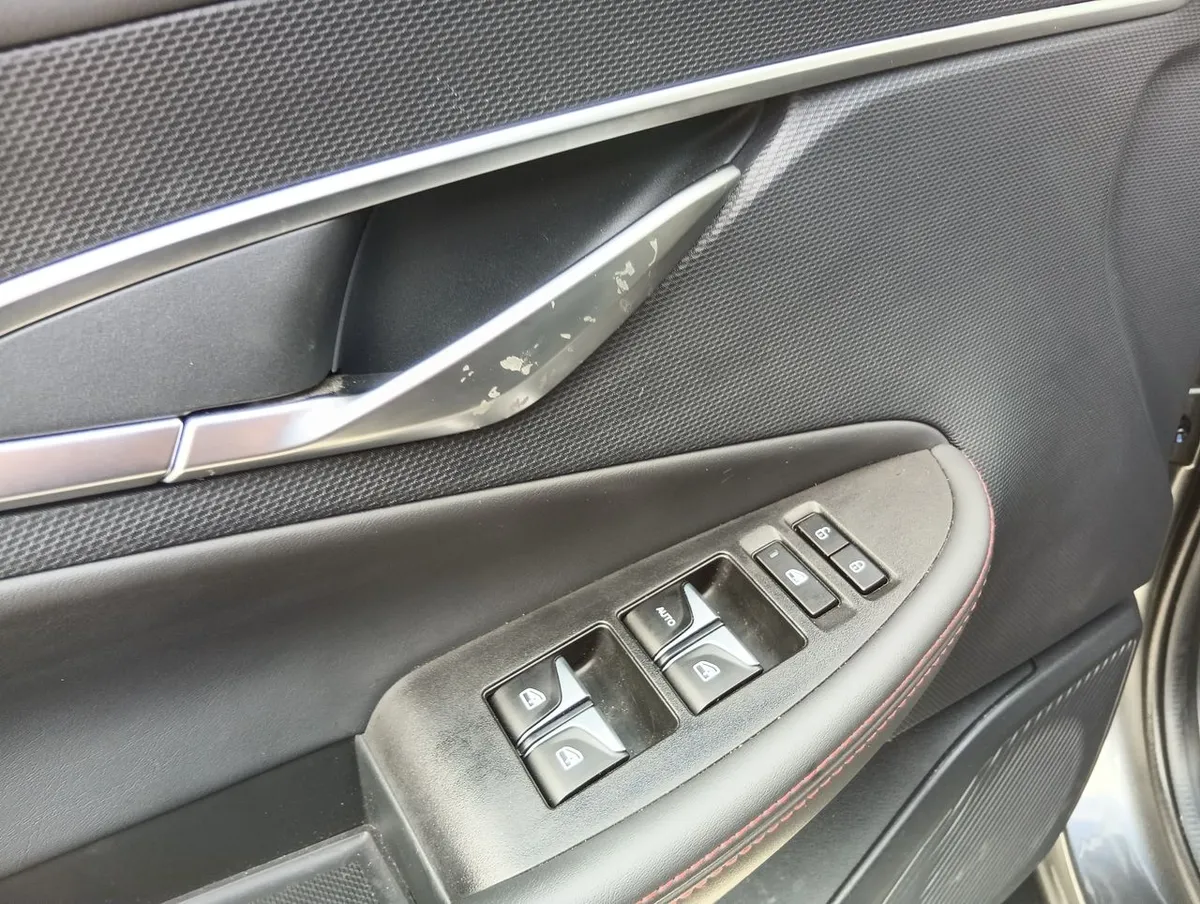 Changan Uni-T 1.5 Luxury 4x2 At 5p año 2024